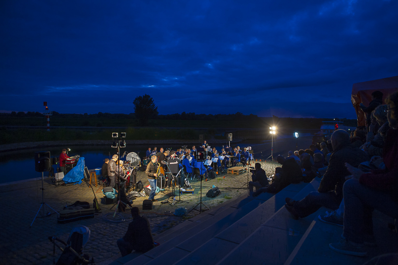 Muziek aan de IJssel.