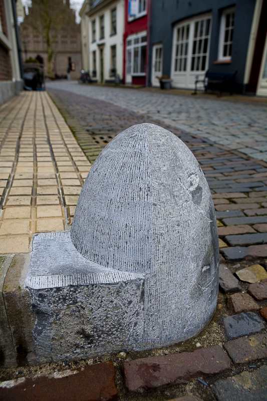 Hoeksteen van Doesburg, Koetsveldstraat hoek Roggestraat.