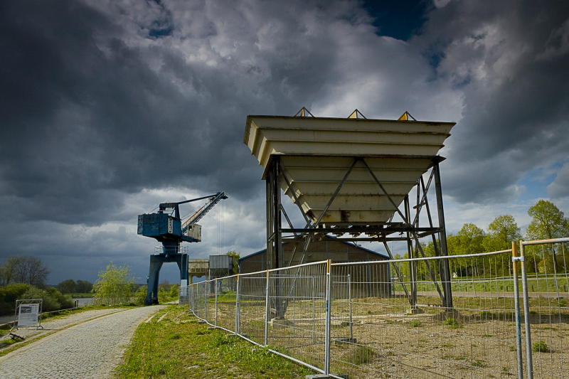 Donkereluchten boven de Turfhavenkade, Doesburg.